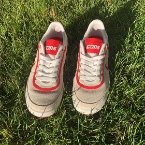 White and Red Barcelona Pro suede converse sneakers. W 5.5